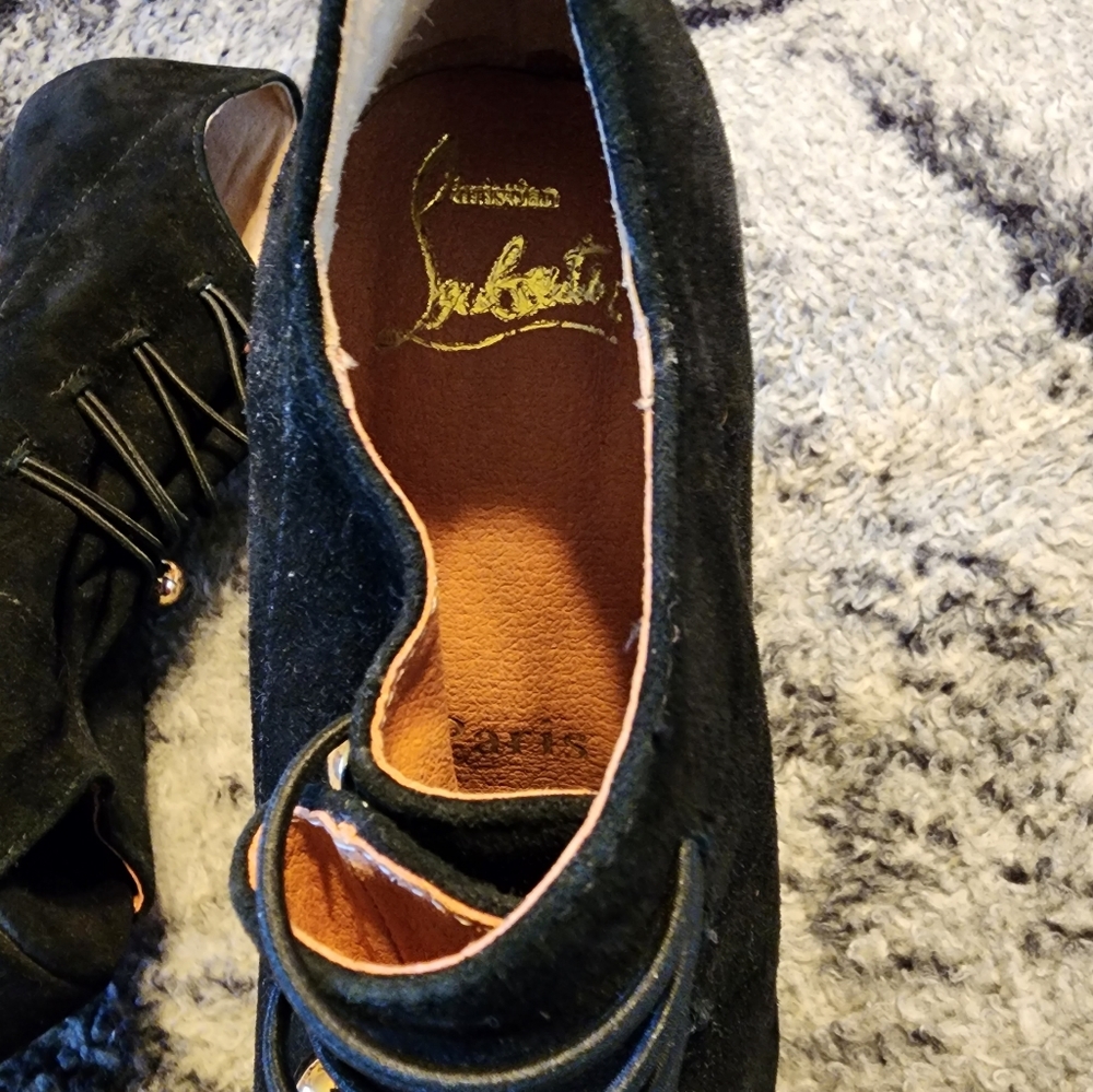 Christian Louboutin!!!!! Uncertain of authenticity. - Picture 5 of 5